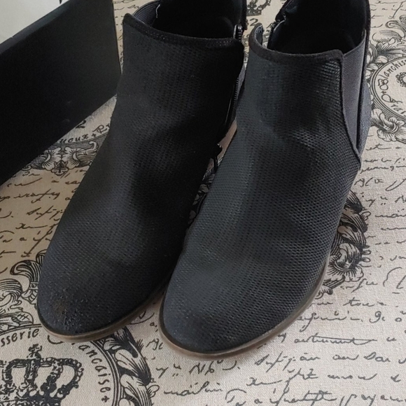 Kensie Dk Gray Zip Booties Sz 9 - Picture 1 of 5